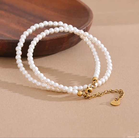 Gorgeous Must Have Pearl Necklace - Picture 2 of 9